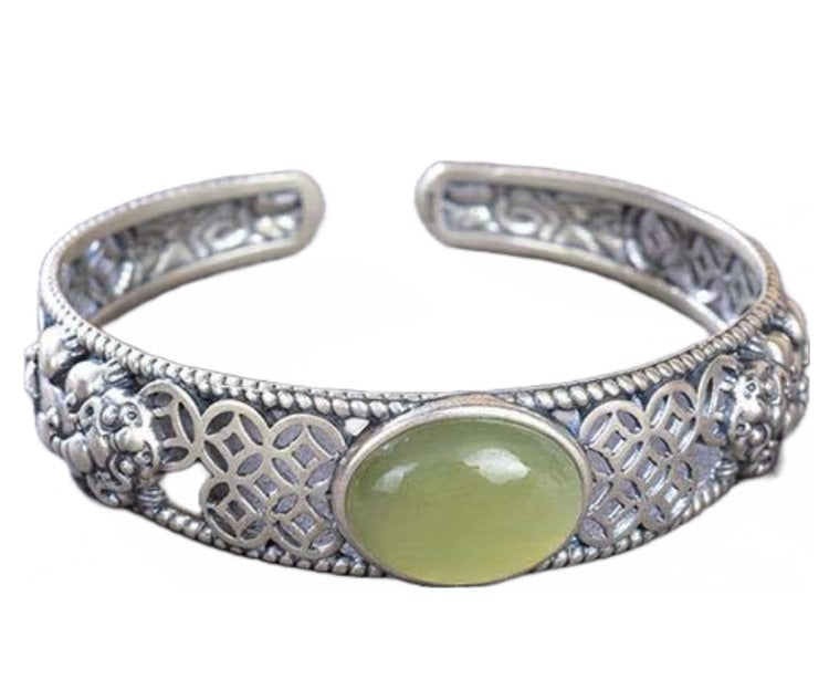 Vintage Sterling Silver Bangle Bracelet with Oval Natural Jade Stone