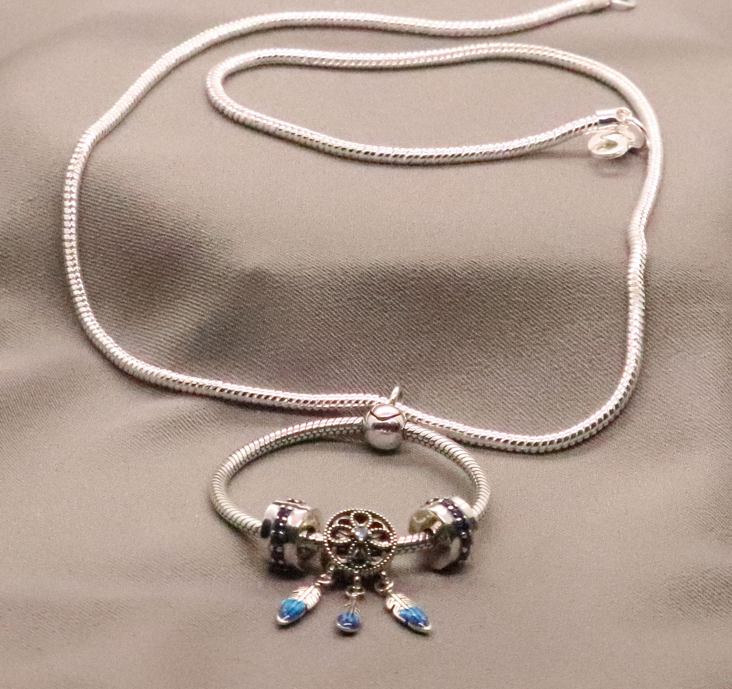 Beautiful Sterling Silver O Charm Pendant on 22" Necklace