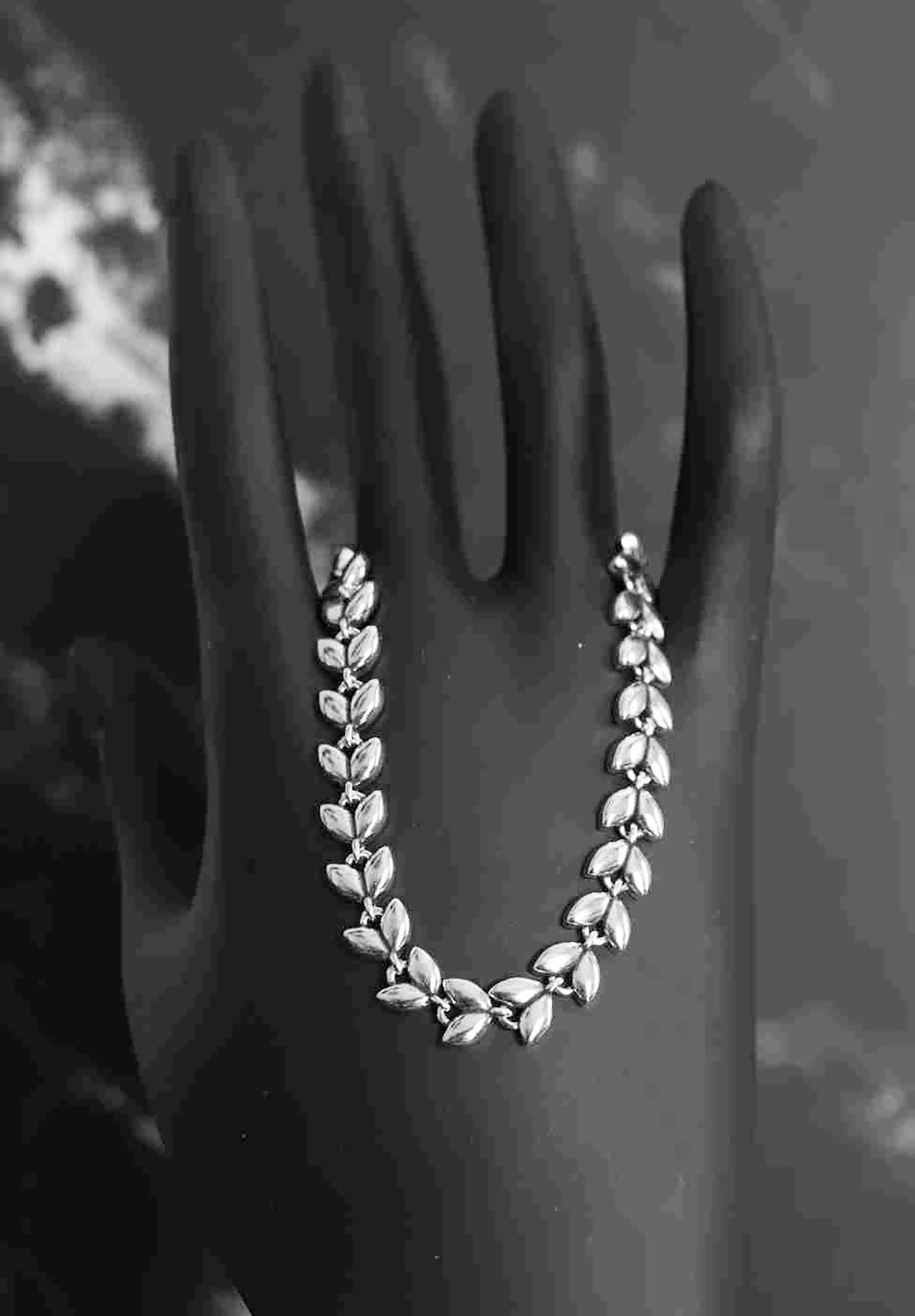 Lustrous Chevron Flow Sterling Silver Bracelet – Platinum-Look Modern Elegance
