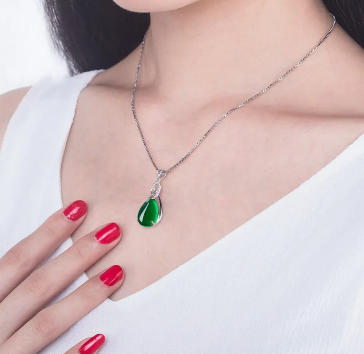 Green Verdant Reflections Elegance Chalcedony Jade Sterling Silver Pendant