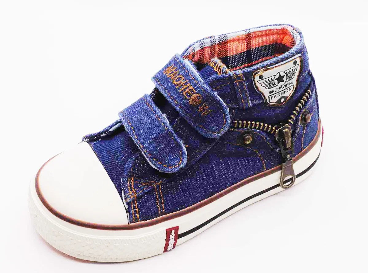 Trendy Tiny Tots Treads Adorable Canvas Unisex Sneakers